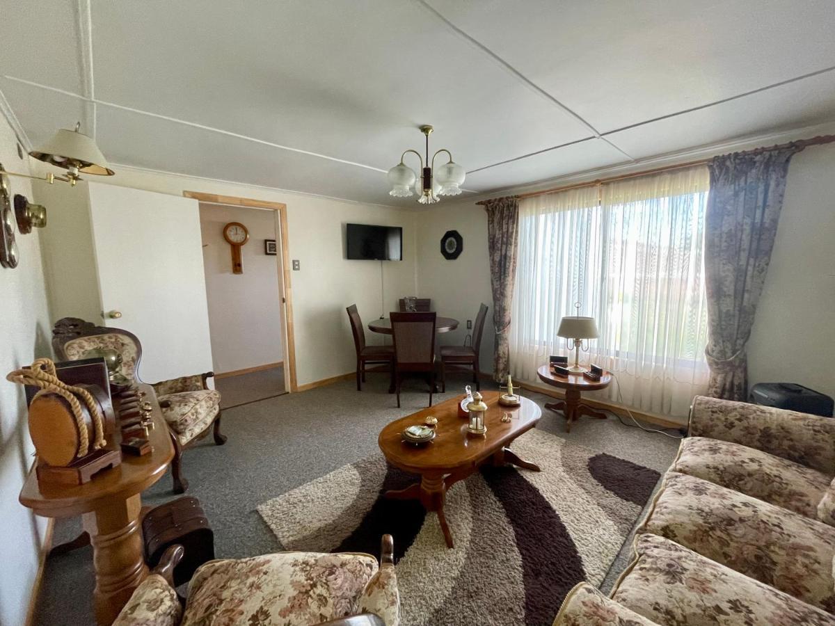 Hospedaje Baquedano Puerto Natales Ngoại thất bức ảnh