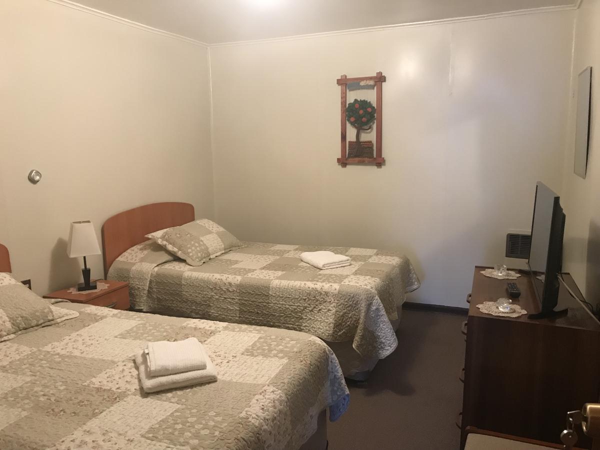 Hospedaje Baquedano Puerto Natales Ngoại thất bức ảnh